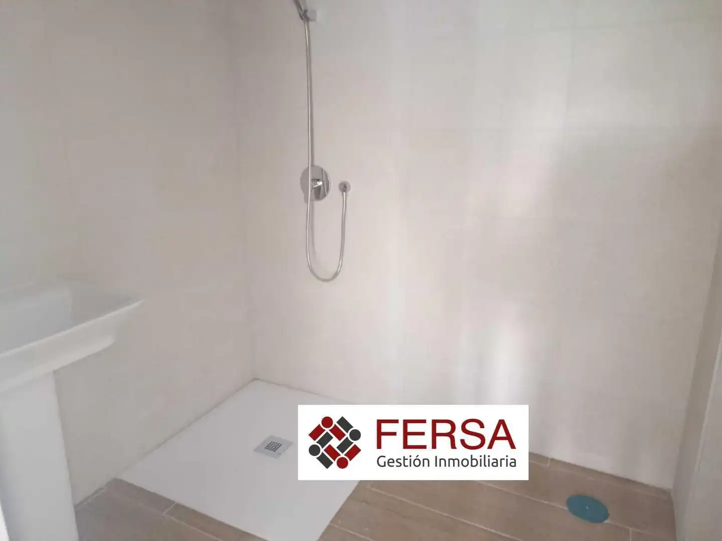Baño de Piso de alquiler en El Puerto de Santa María con Aire acondicionado, Calefacción y Terraza
