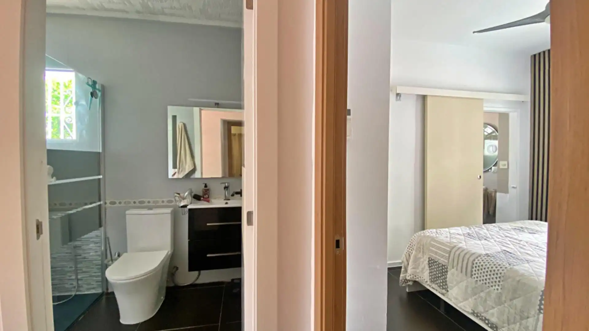 Bany de Casa o xalet en venda en Calpe / Calp amb Aire condicionat, Jardí privat i Terrassa