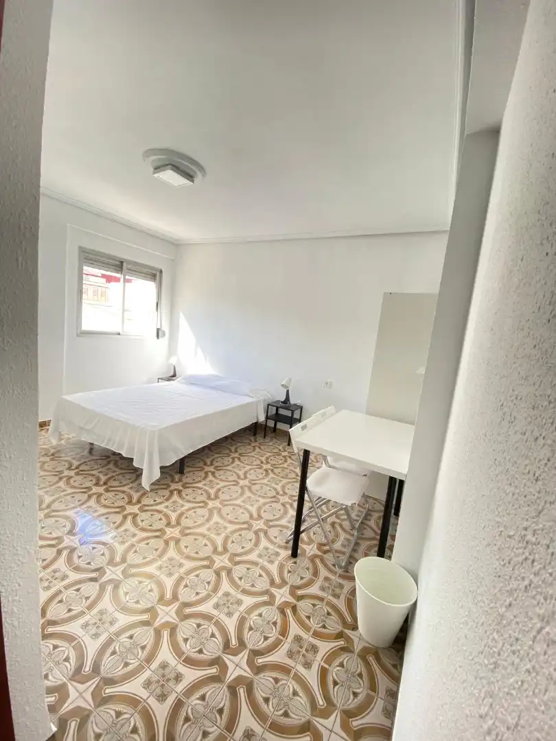 Habitación de Piso en venta en Alaquàs con Amueblado, Horno y Internet