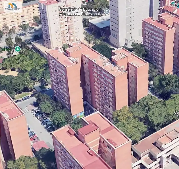 Piso en venta en La Fama