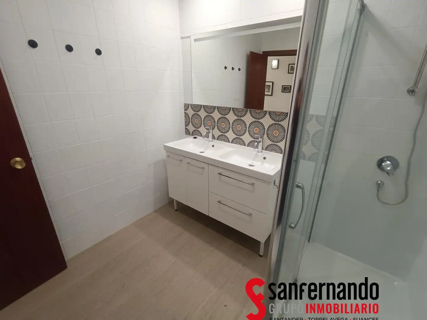 Baño de Piso de alquiler en Santander con Calefacción y Amueblado