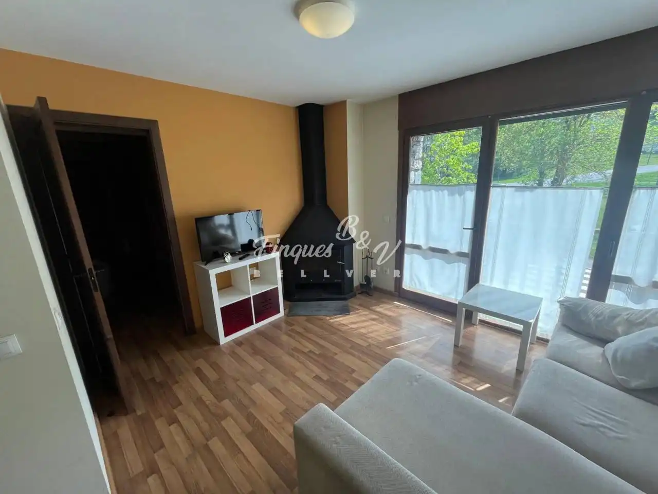 Sala de estar de Piso en venta en Alp con Calefacción, Parquet y Trastero