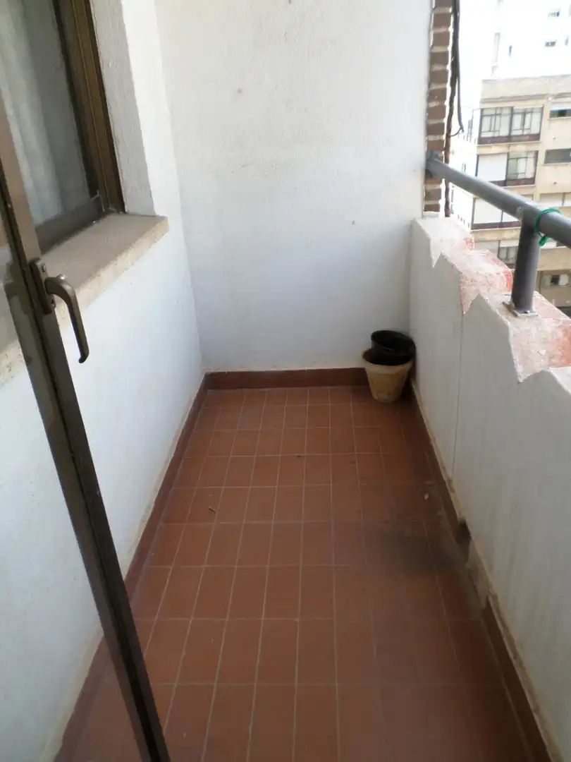 Terraza de Piso en venta en Castellón de la Plana / Castelló de la Plana con Calefacción, Terraza y Amueblado