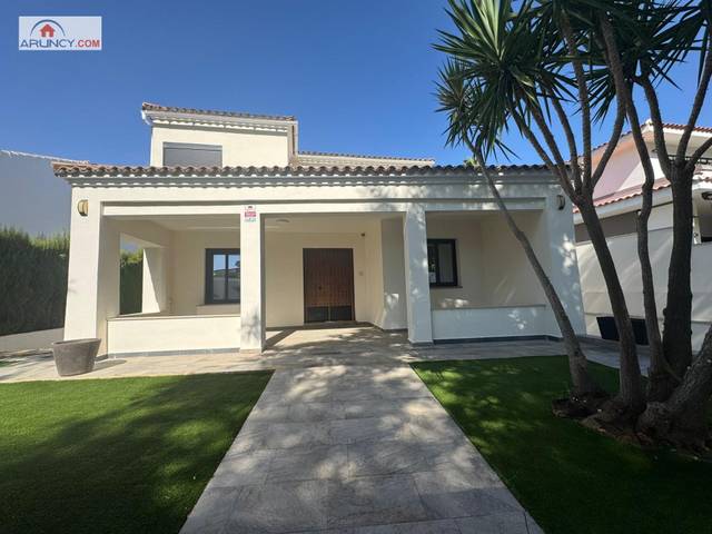 Casa-chalet en Venta en El Zaudín - Club de Golf