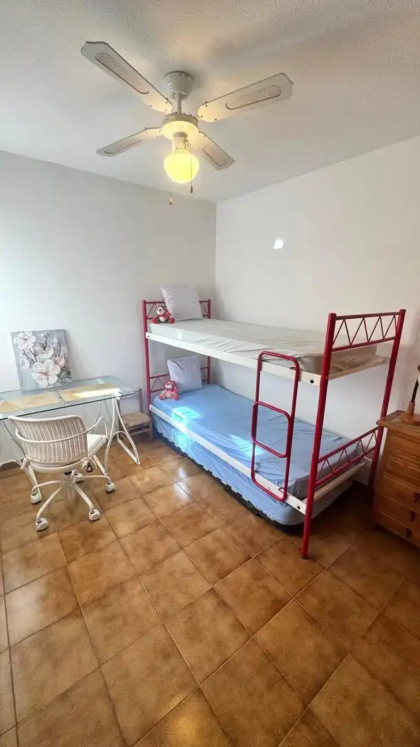 Dormitori de Casa adosada en venda en Orihuela amb Jardí privat, Terrassa i Traster
