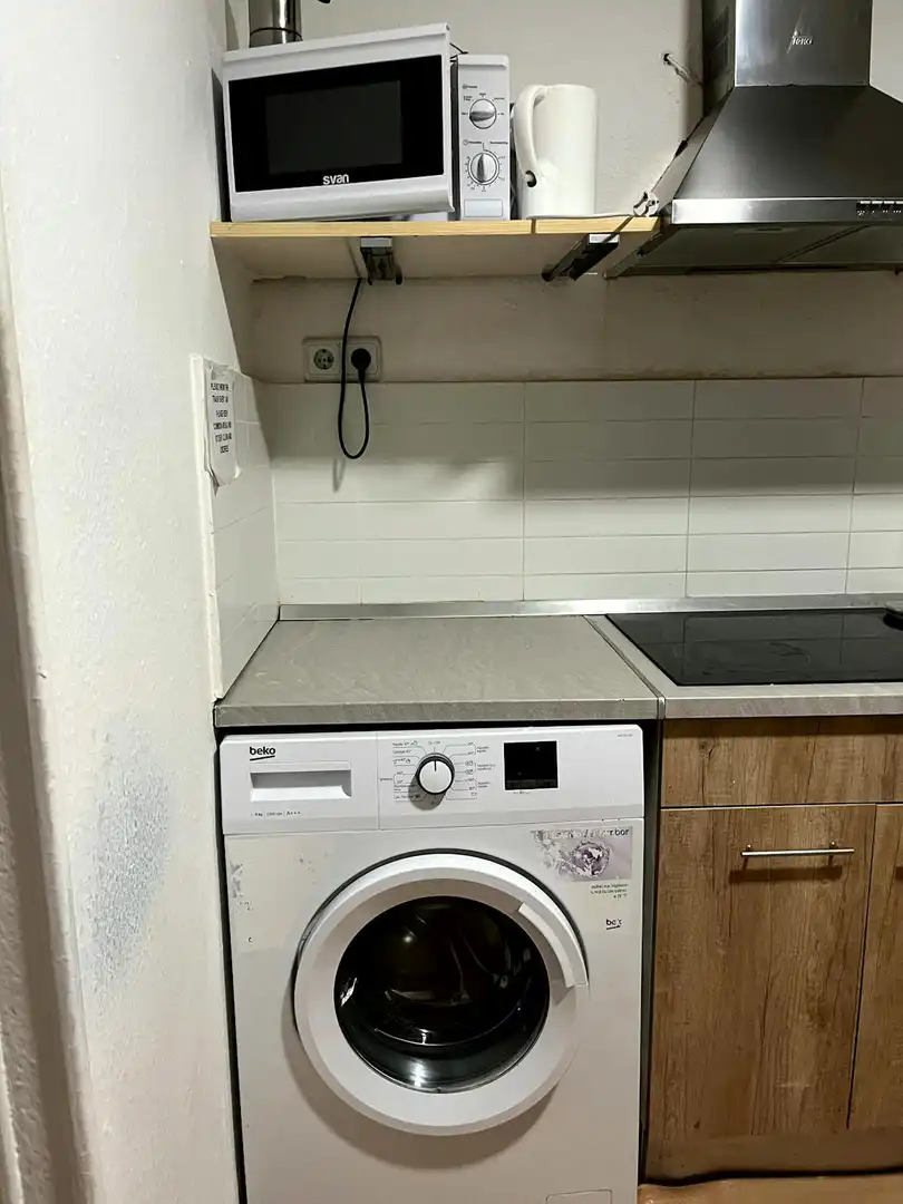 Cuina de Pis per a compartir en Barcelona amb Rentadora i TV