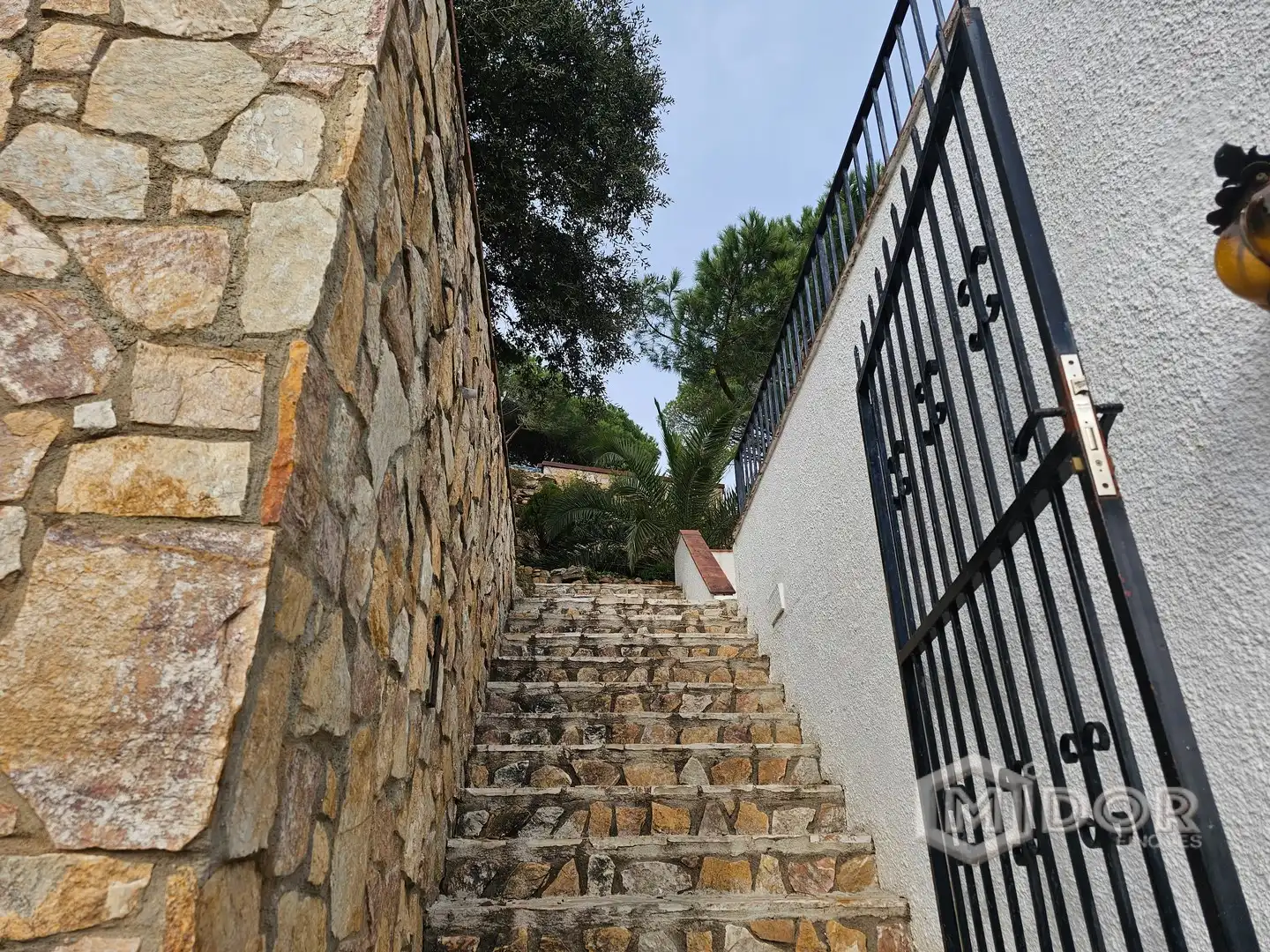 Vista exterior de Casa o xalet en venda en Sant Feliu de Guíxols amb Aire condicionat, Calefacció i Jardí privat