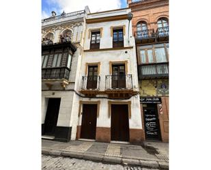 Vista exterior de Casa o xalet en venda en  Sevilla Capital