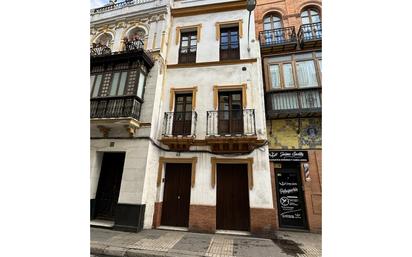 Vista exterior de Casa o xalet en venda en  Sevilla Capital