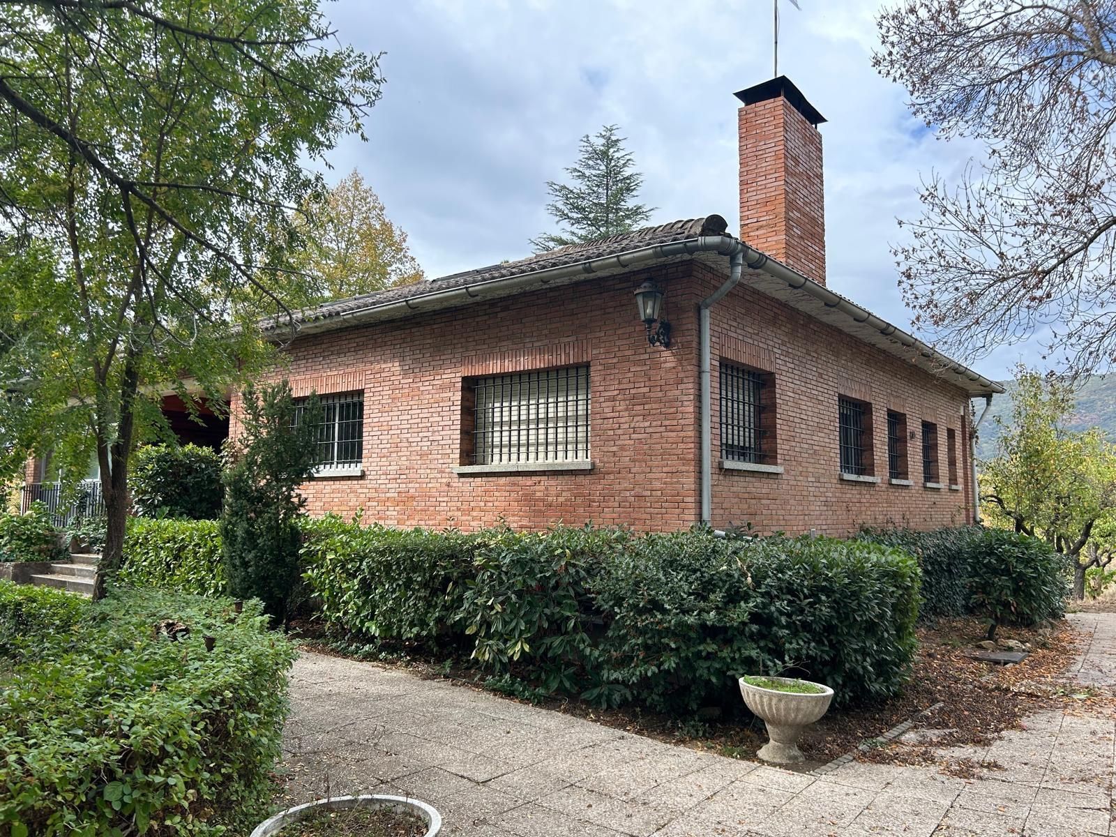 Exterior view of House or chalet for sale in San Martín de Valdeiglesias  with Heating, Private garden and Terrace