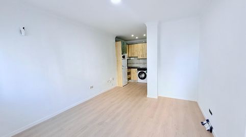 Foto 4 de Piso en venta en Cortijo Bazán - Los Casinis - Los Cipreses, Málaga Capital