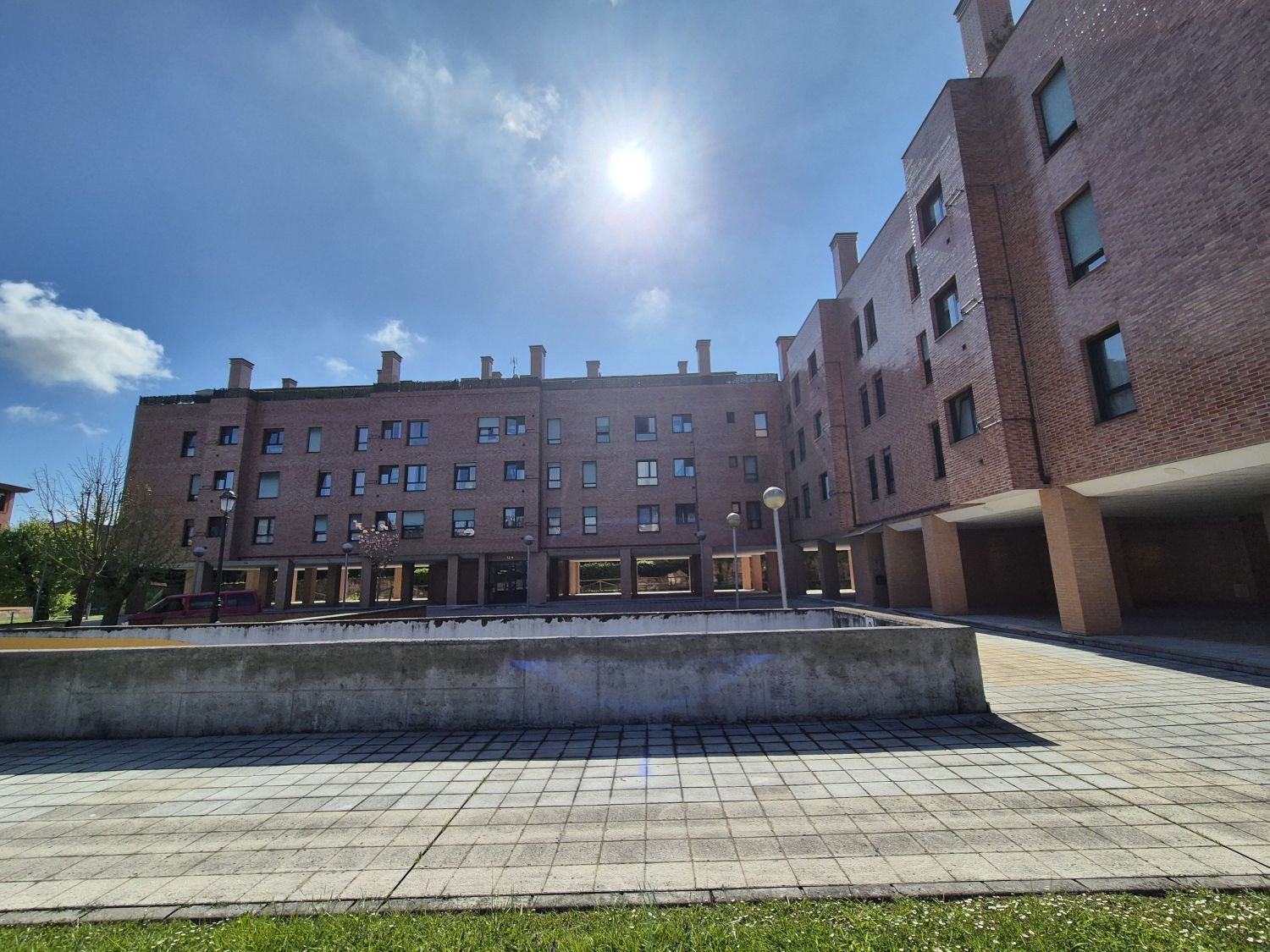 Vista exterior de Pis en venda en Oviedo  amb Calefacció i Terrassa