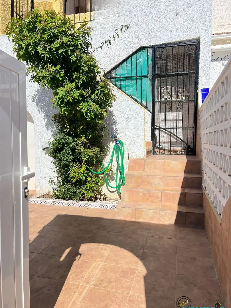Bungalow mit Terrasse zum Verkauf in Plaza de Mil Palmeras 17, imagen 3