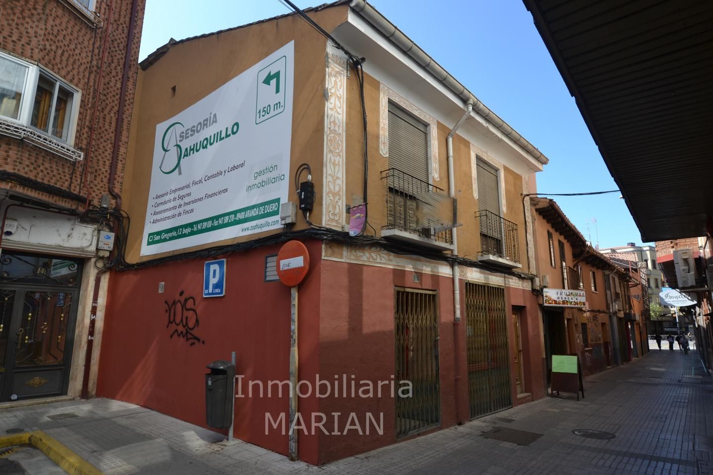 Exterior view of Building for sale in Aranda de Duero