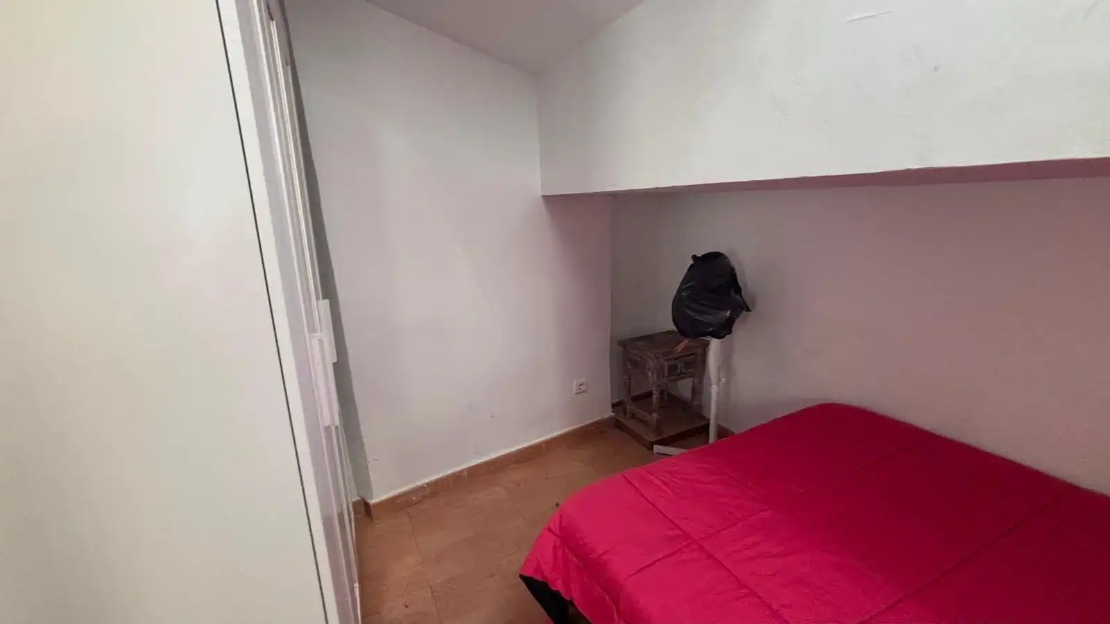 Habitación de Apartamento en venta en Zaragoza con Calefacción