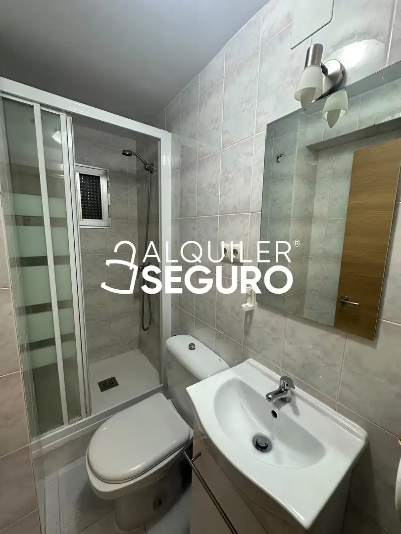 Wohnung zur Miete in Hermanos García Noblejas, Simancas