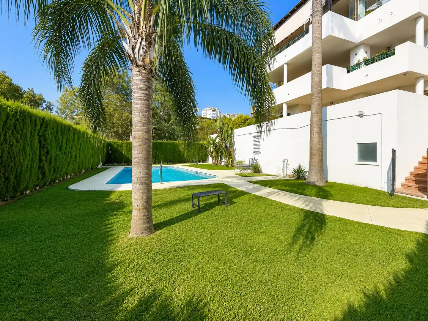 Piscina de Apartament en venda en Mijas amb Aire condicionat, Calefacció i Jardí privat