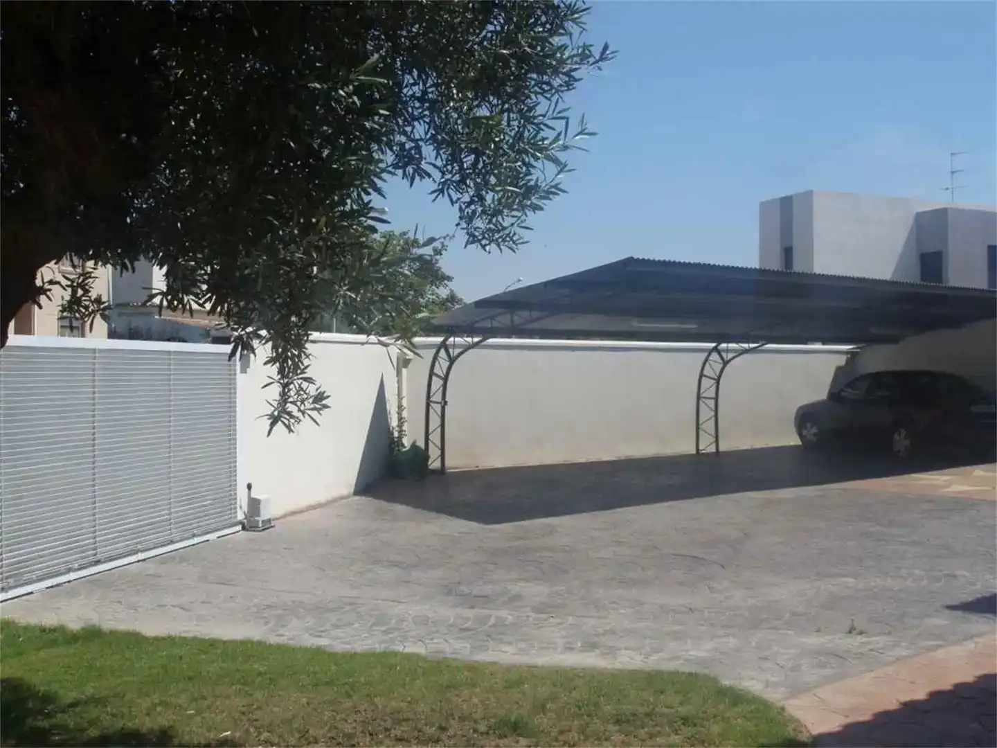 Aparcament de Pis de lloguer en L'Eliana amb Aire condicionat, Jardí privat i Traster