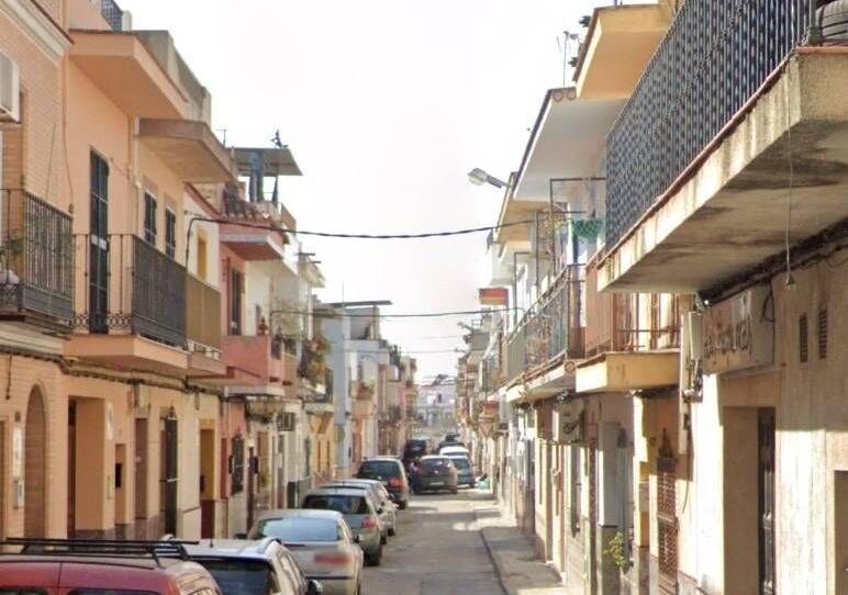 Photo 1 of Flat for sale in Calle Prudencia, Palmete, Sevilla