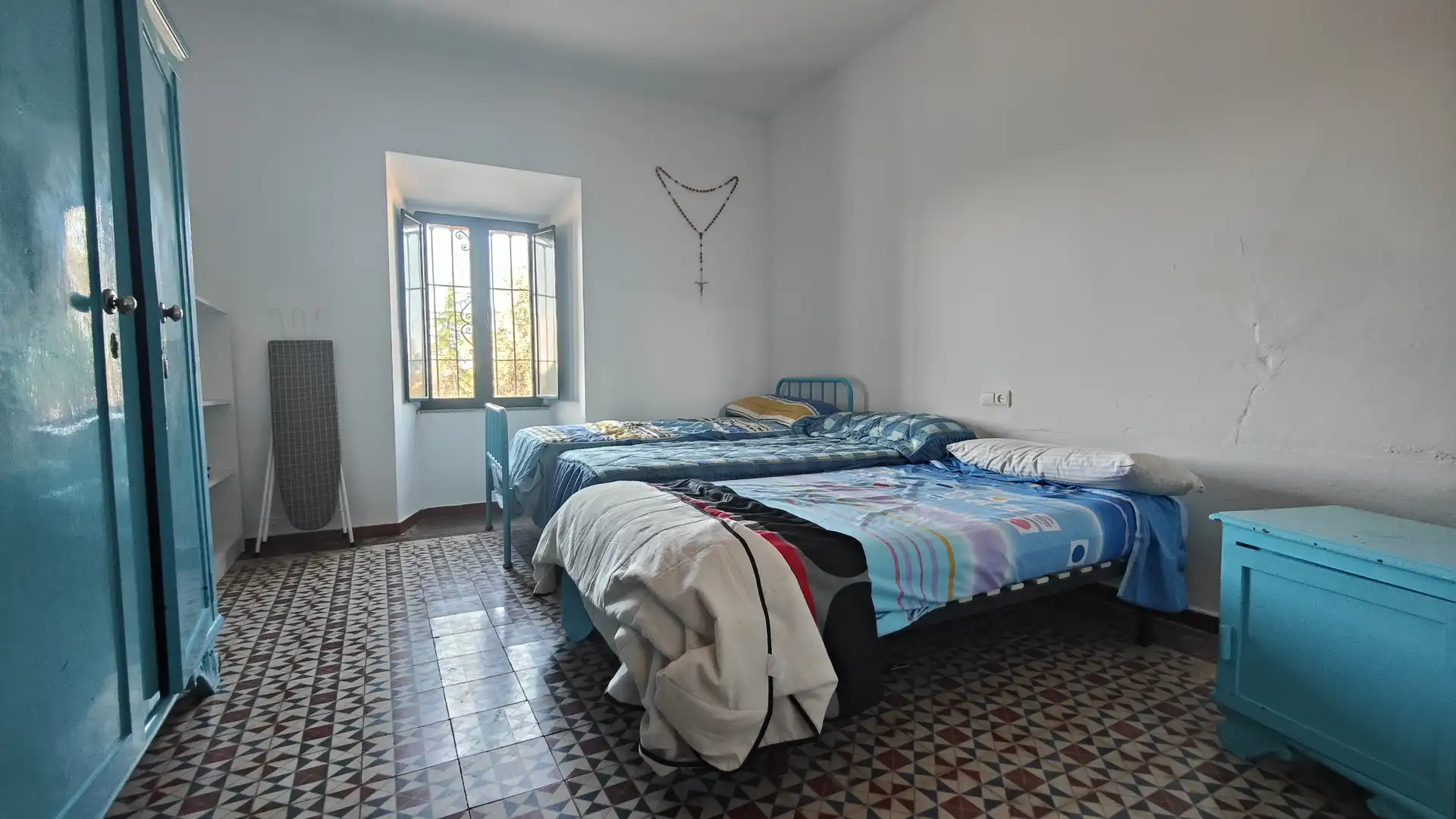 Houses for sale in Calle Lopez de Ayala, Rena