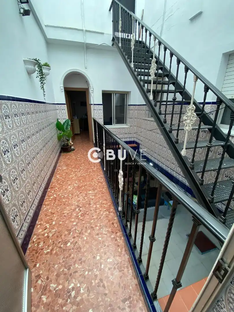 Casa o xalet en venda en Alcalá de Guadaira amb Aire condicionat, Traster i Moblat