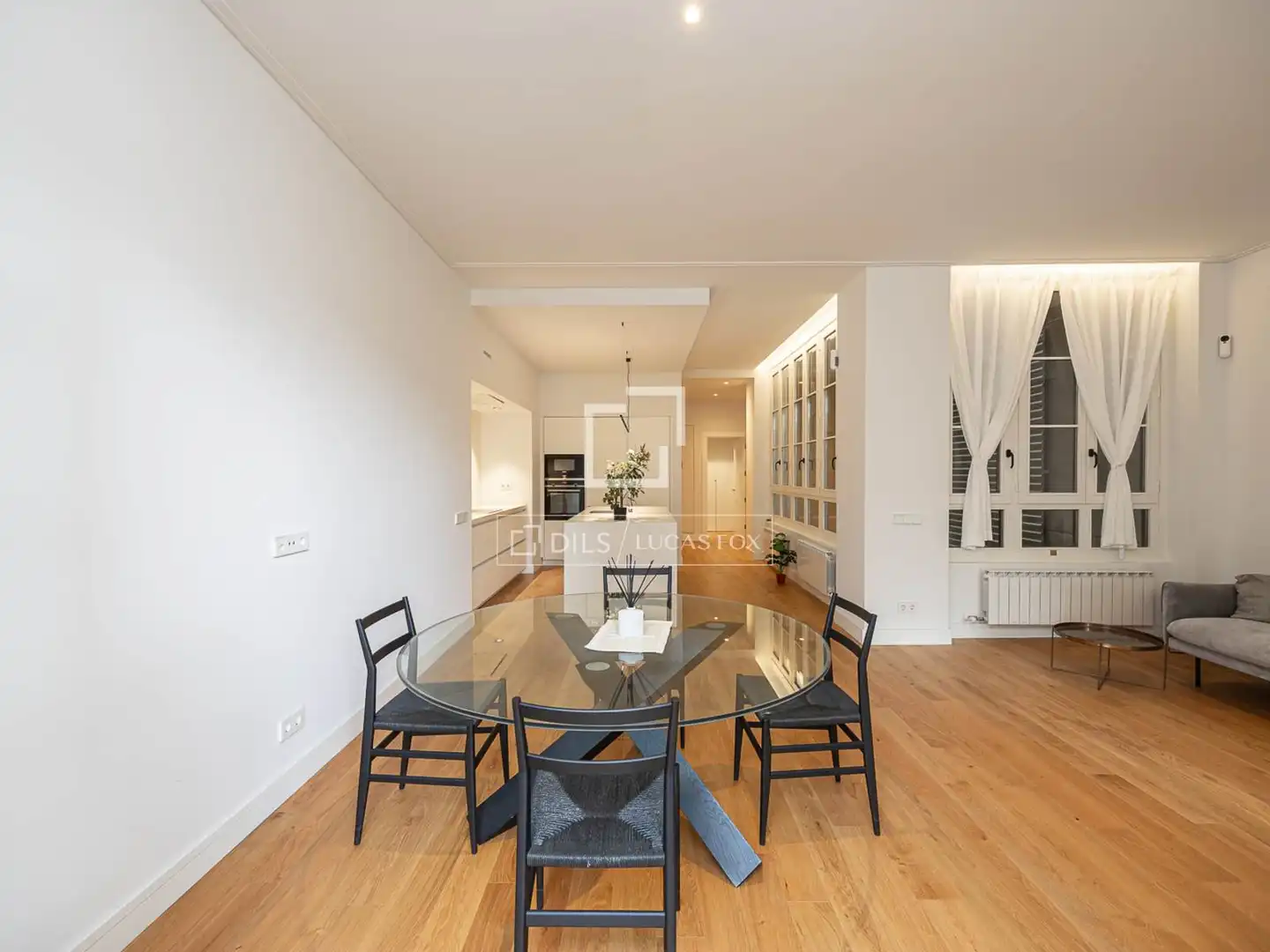 Comedor de Piso de alquiler en Girona con Aire acondicionado, Calefacción y Parquet