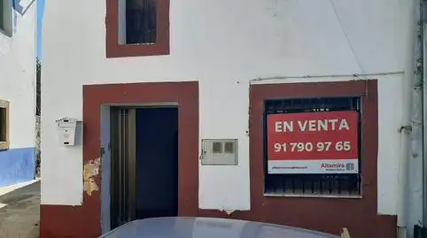 Vista exterior de Casa adosada en venda en Arroyomolinos (Cáceres)