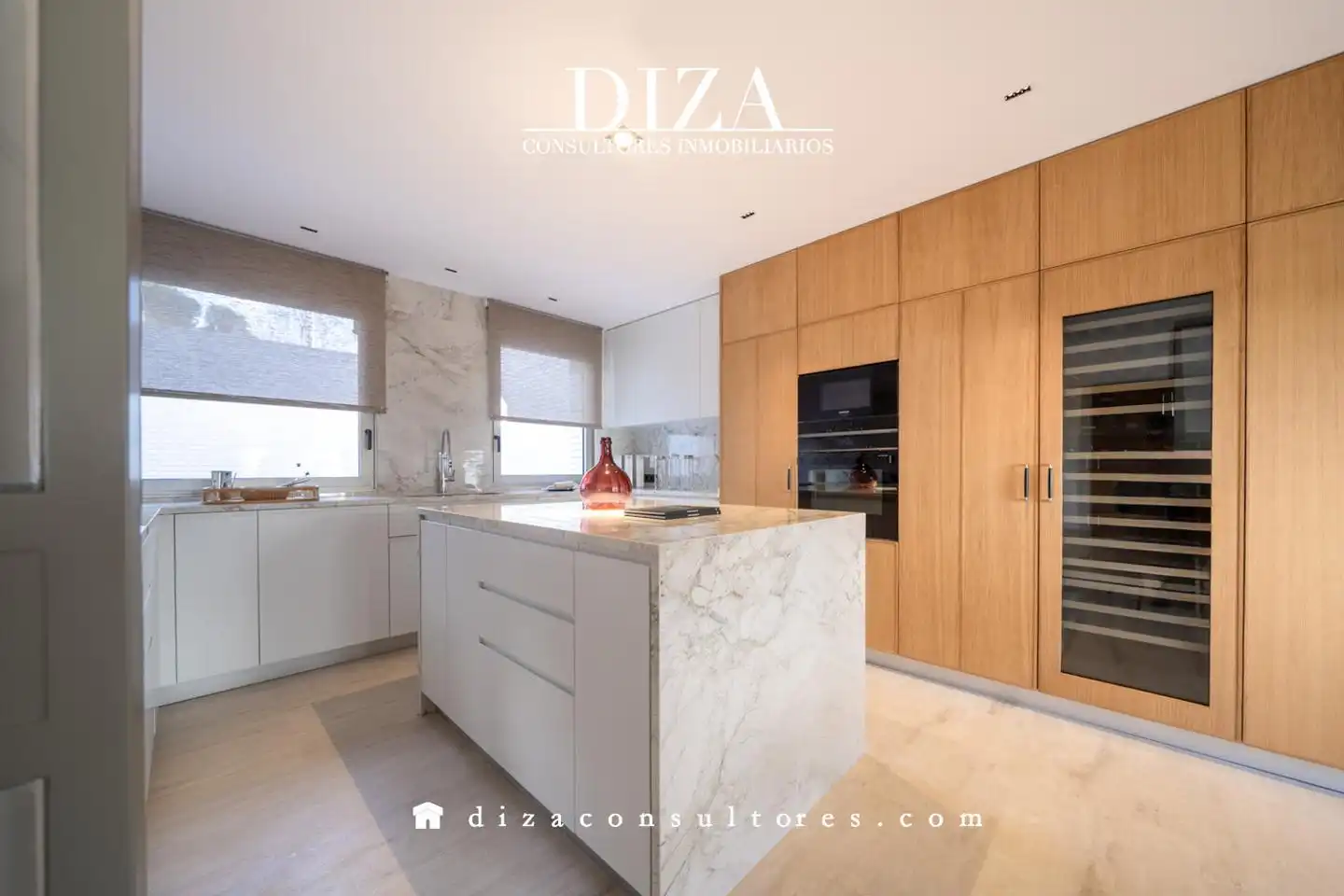 Cocina de Casa o chalet en venta en Madrid con Aire acondicionado, Calefacción y Terraza