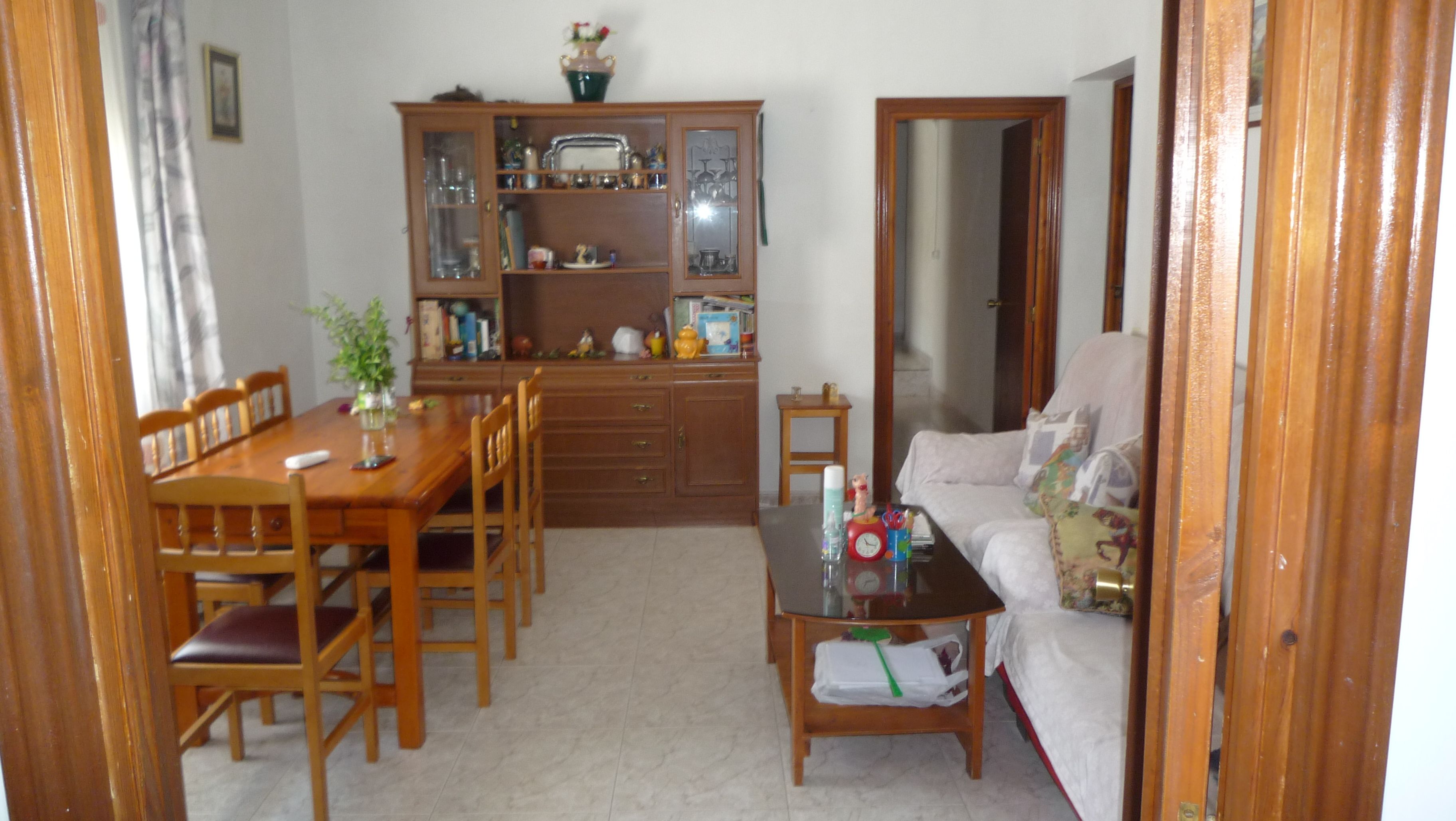 Menjador de Casa o xalet en venda en La Puebla de Montalbán amb Calefacció, Traster i Moblat