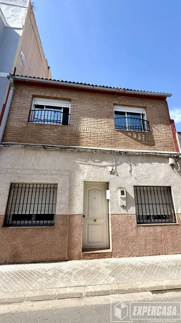 Exterior view of Houses for sale in Alaquàs  with Terrace