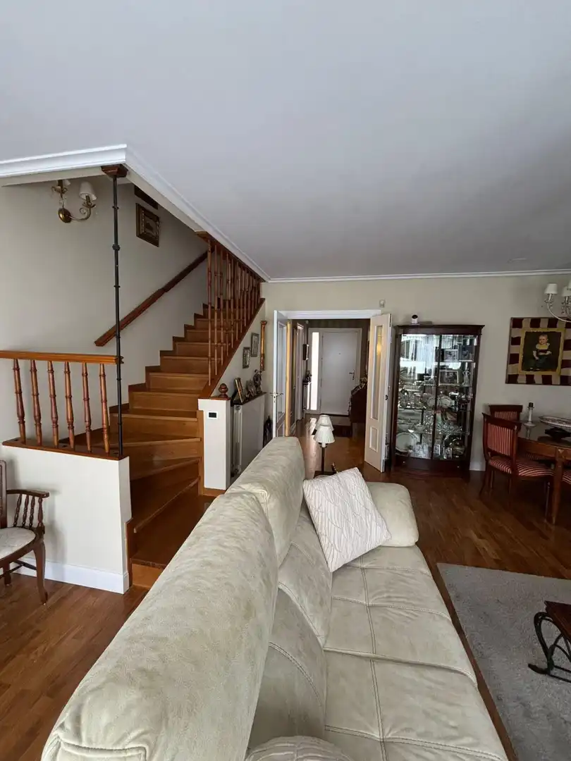Ático en venta en Villamediana de Iregua con Jardín privado, Parquet y Piscina