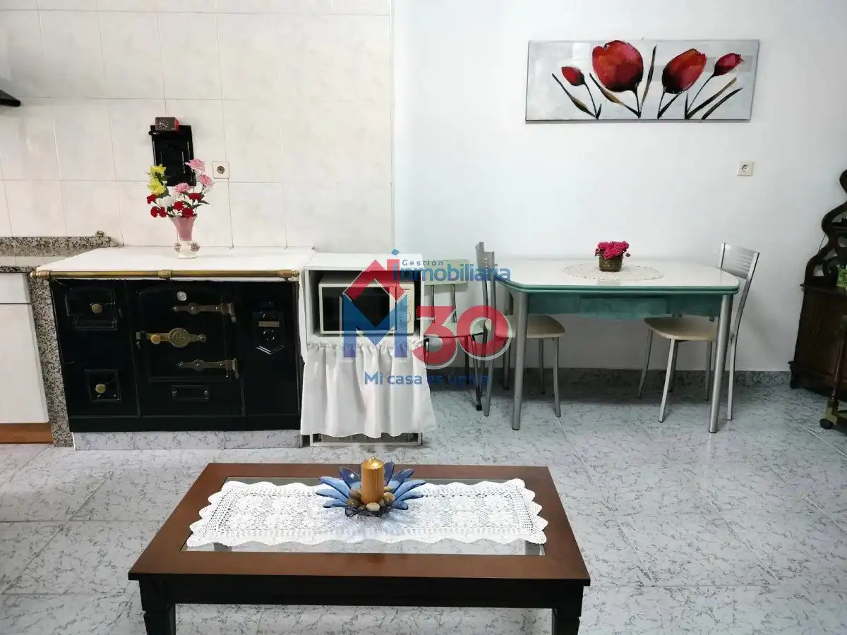 Cuina de Casa o xalet en venda en Añana amb Calefacció