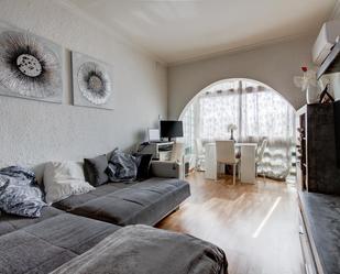 Living room of Flat for sale in Castelldefels  with Air Conditioner, Heating and Parquet flooring