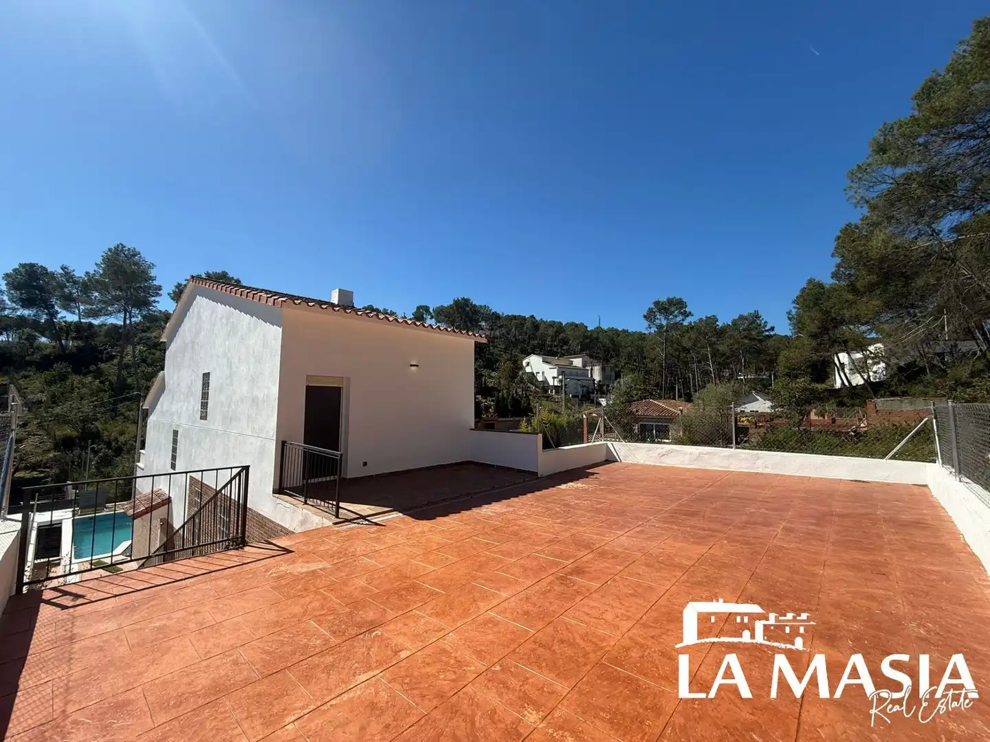 Terrassa de Casa o xalet en venda en Olivella amb Jardí privat, Traster i Piscina