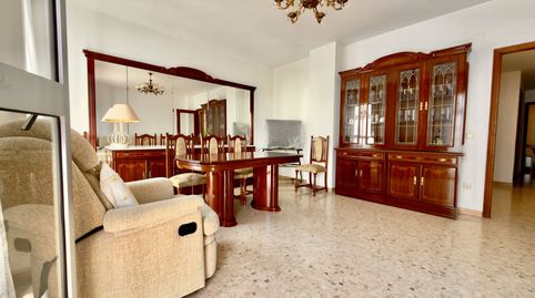 Foto 4 de Casa o xalet en venda a Lora del Río, Sevilla