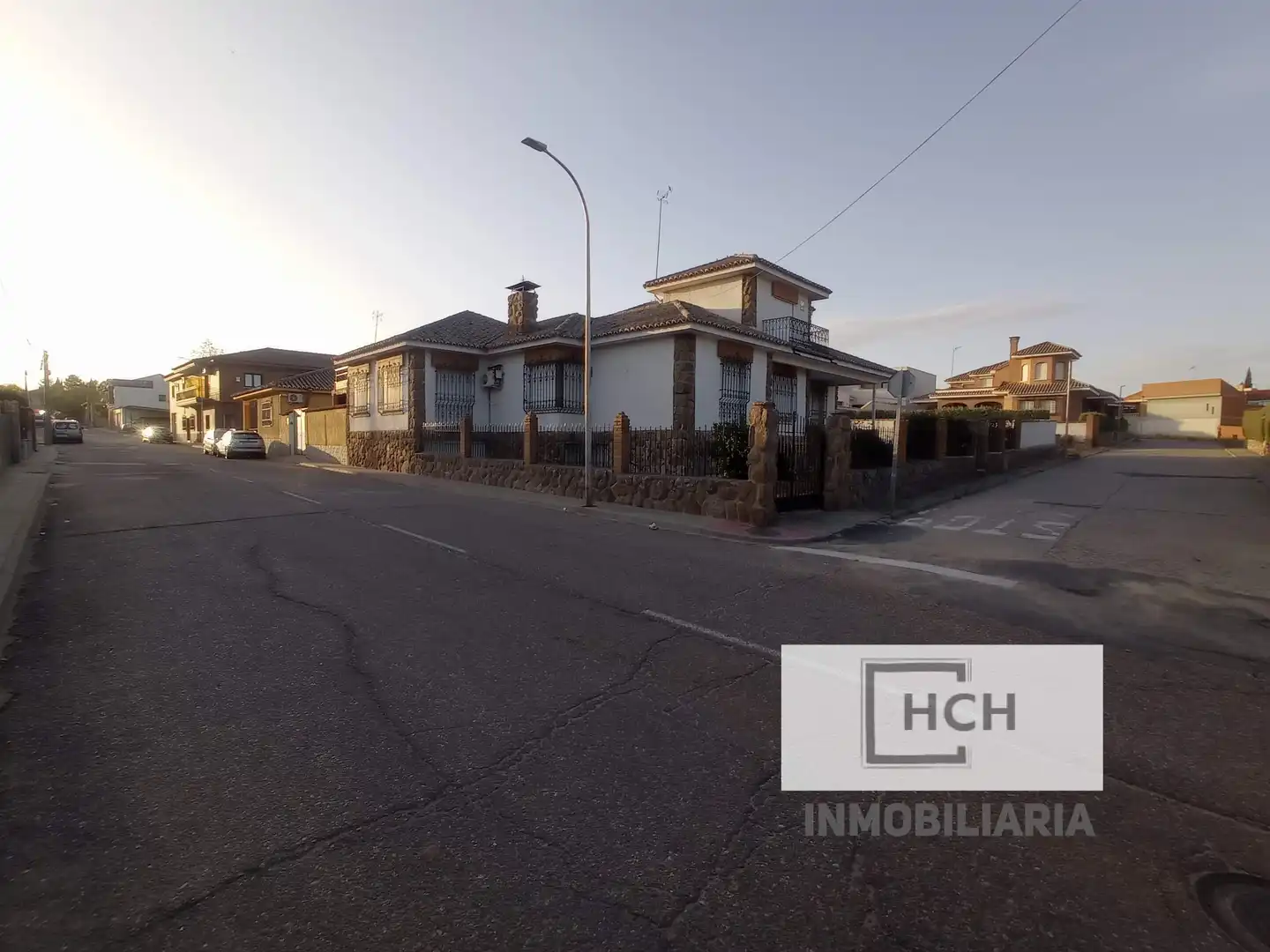 Vista exterior de Casa o chalet en venta en La Puebla de Montalbán con Calefacción, Jardín privado y Trastero