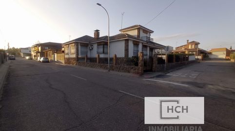 Foto 2 de Casa o chalet en venta en Calle Leonor Lucena, 1, La Puebla de Montalbán, Toledo