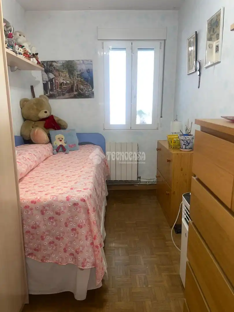 Dormitori de Pis en venda en Madrid amb Calefacció i Parquet