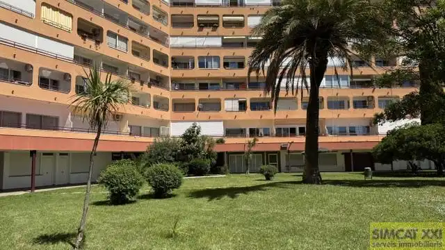 Vista exterior de Apartament en venda en Roses
