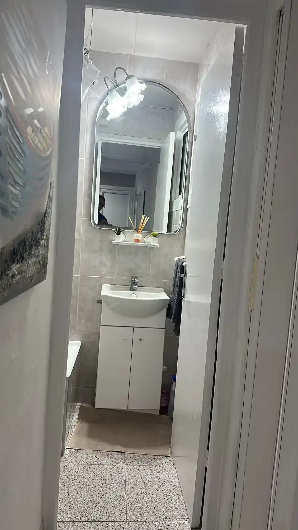 Badezimmer von Wohnung zum Verkauf in L'Hospitalet de Llobregat mit Möbliert