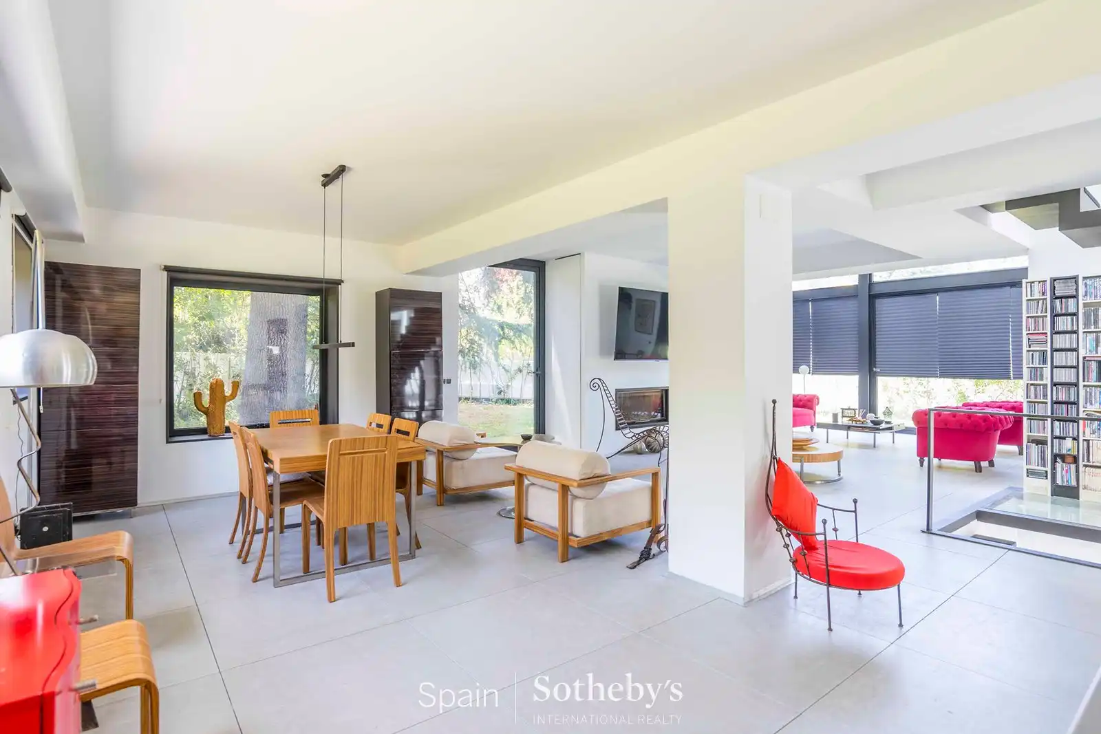 Sala d'estar de Casa o xalet en venda en Madrid amb Aire condicionat, Jardí privat i Terrassa