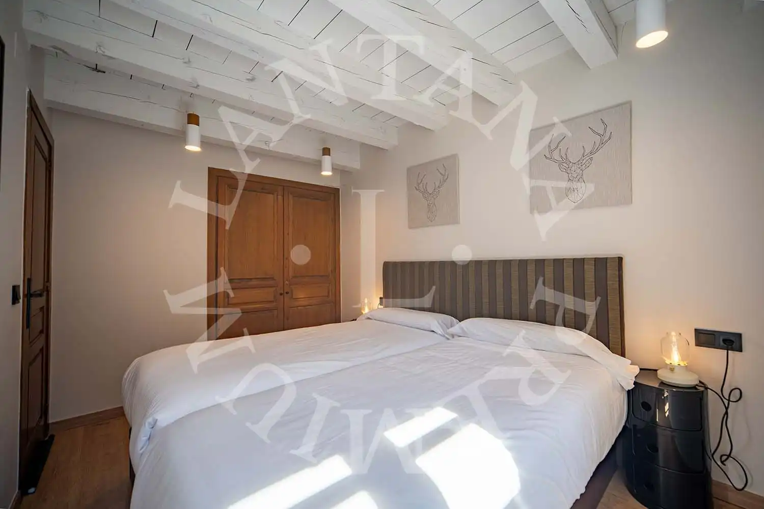 Habitación de Casa adosada en venta en Naut Aran con Calefacción, Jardín privado y Terraza