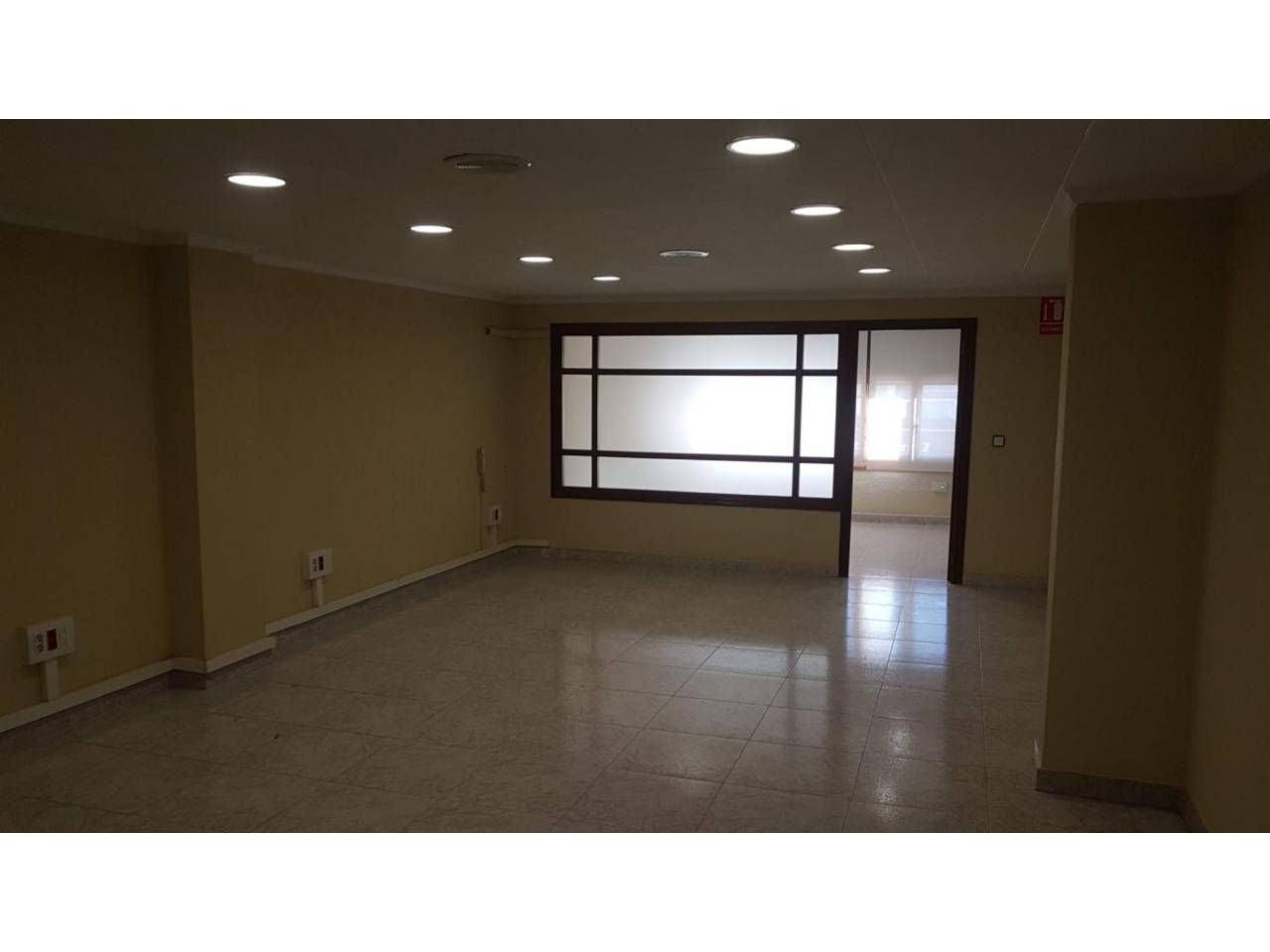 Office to rent in Elda