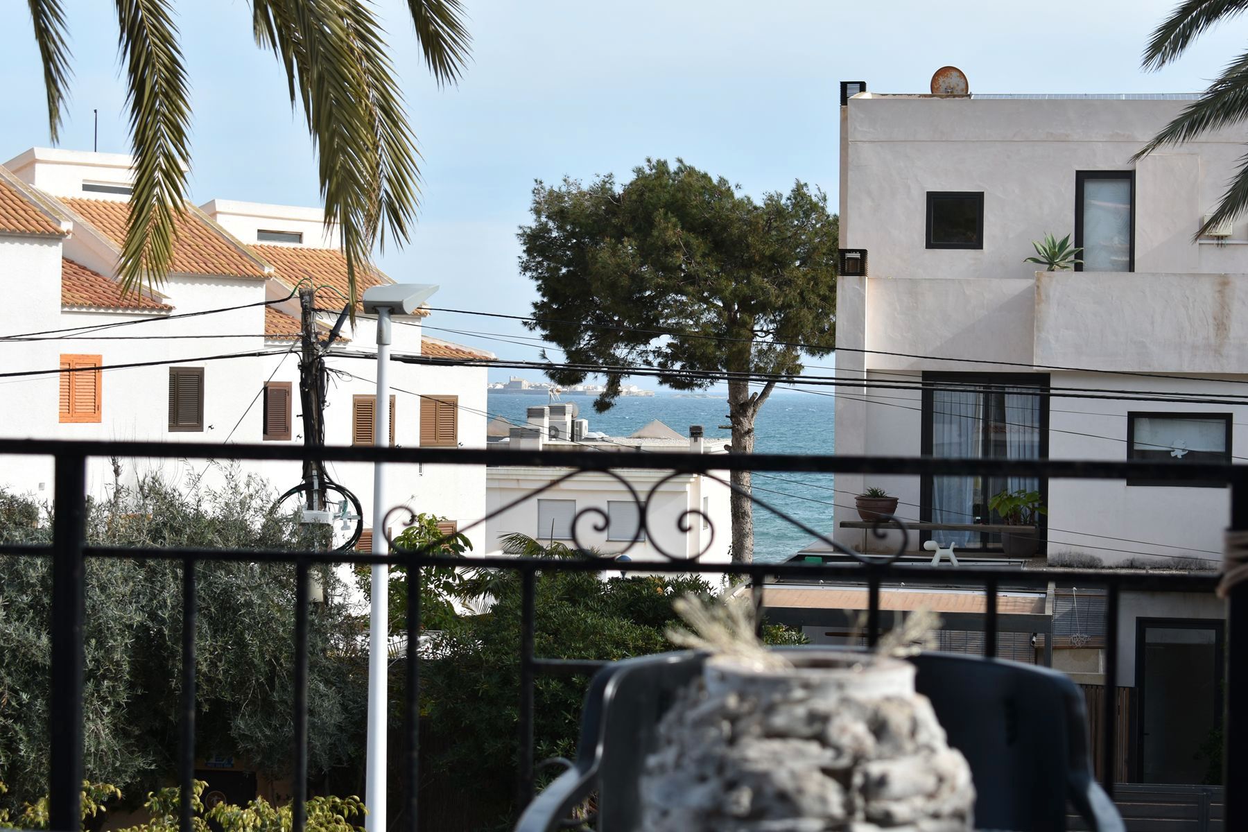 Exterior view of Single-family semi-detached for sale in Santa Pola  with Air Conditioner, Terrace and Furnished