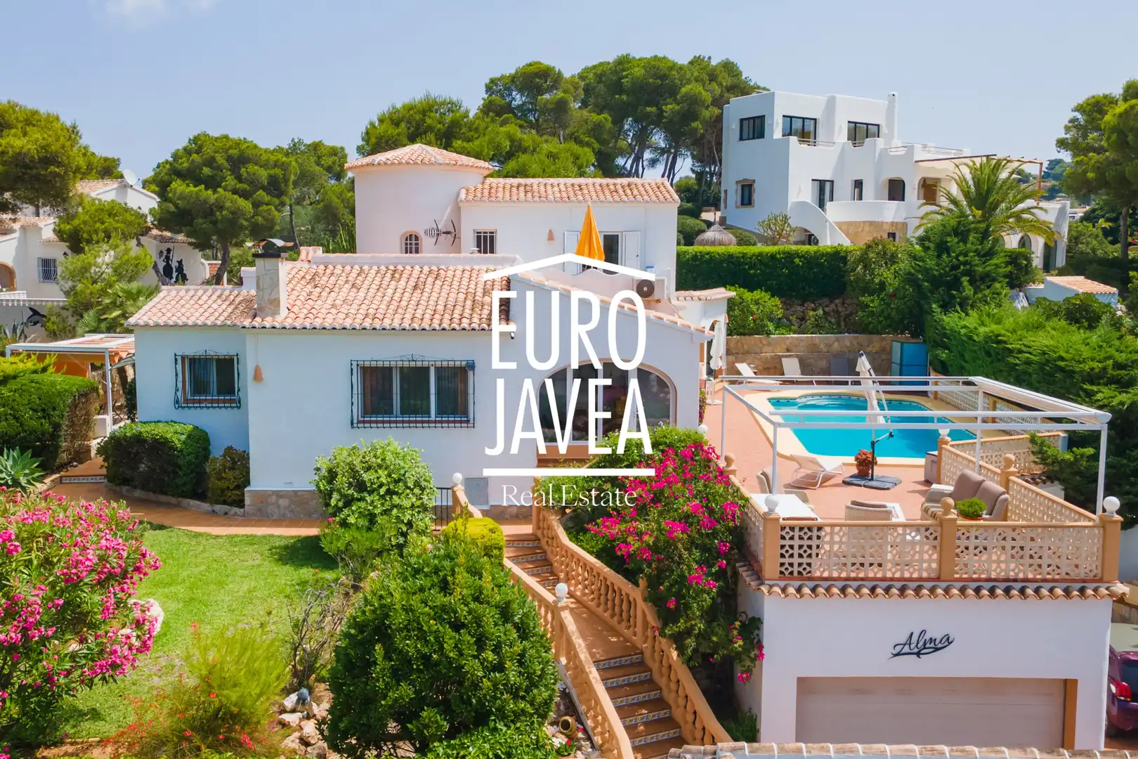 Vista exterior de Casa o xalet en venda en Jávea / Xàbia amb Aire condicionat, Calefacció i Jardí privat