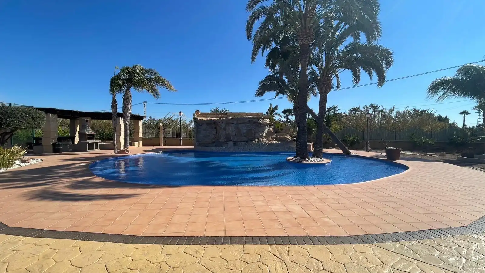 Schwimmbecken von Haus oder Chalet zur Miete in Elche / Elx mit Klimaanlage, Heizung und Privatgarten