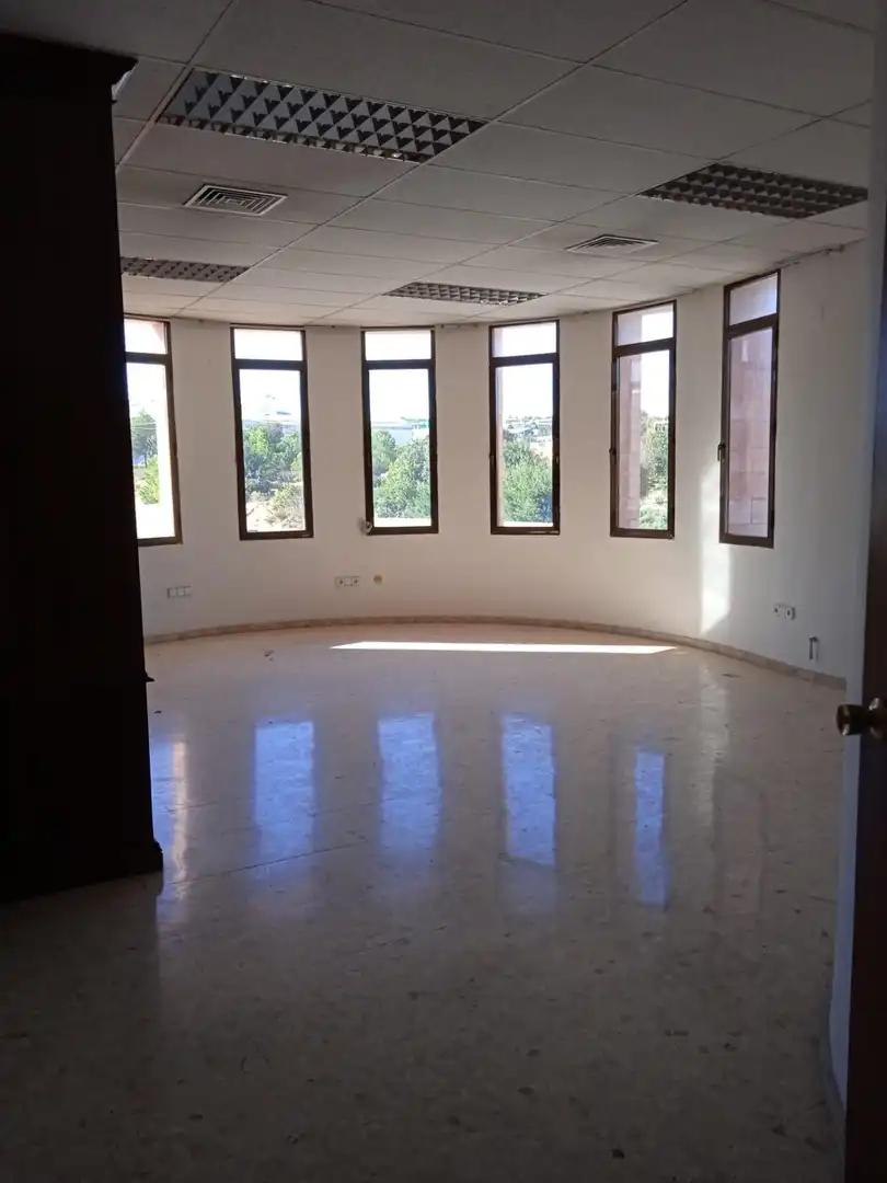 Industrial building to rent in Fuente del Jarro, imagen 26