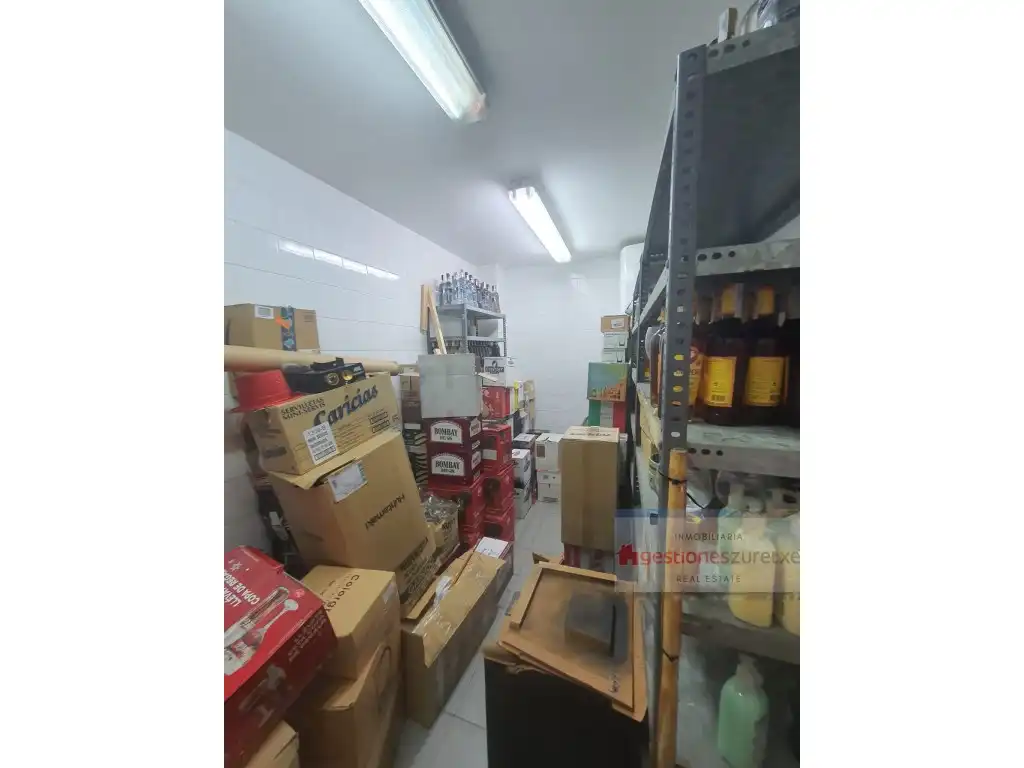 Kitchen of Commercial properties for sale in Bilbao 