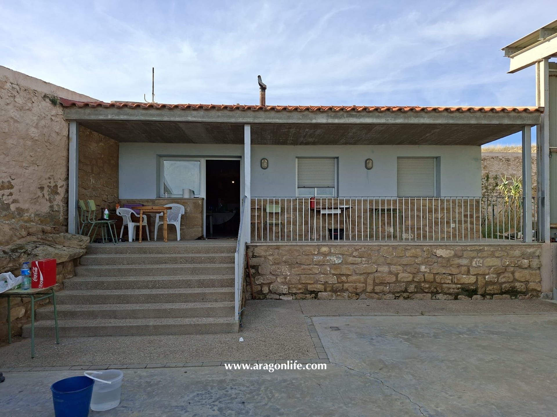 Vista exterior de Finca rústica en venda en Chiprana amb Jardí privat, Moblat i Forn