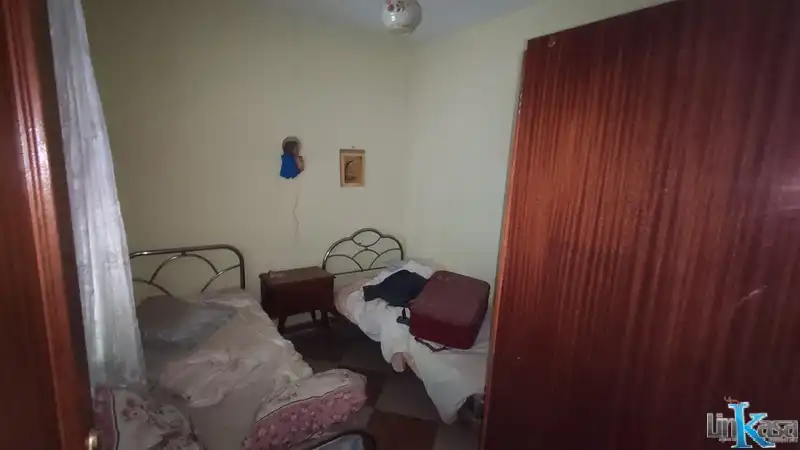 Dormitori de Casa o xalet en venda en Linares amb Terrassa